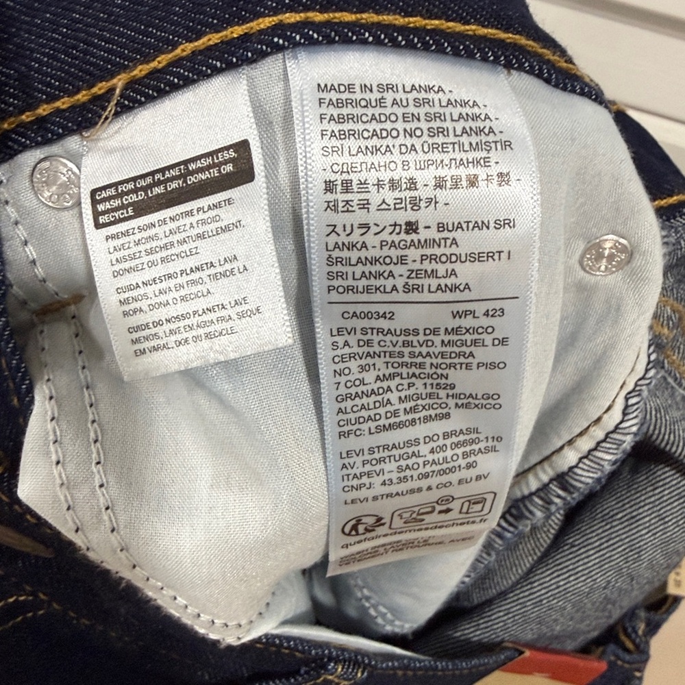 Levi's Cinch Waist Women’s Jeans - Picture 5 of 5